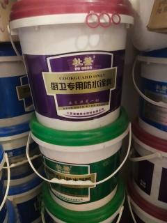 水溶性聚氨酯防水涂料低价清仓启示 建筑行业不可忽视的“降本”机会与潜在风险
